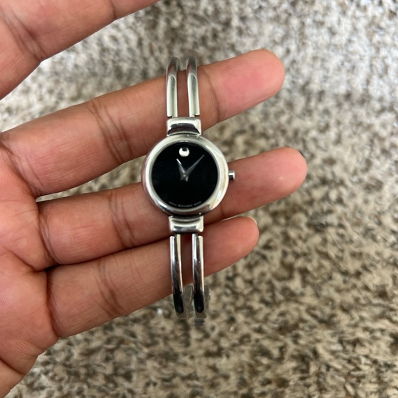 Movado Museum bangle bracelet women’s silver watch with black face - Picture 7 of 10